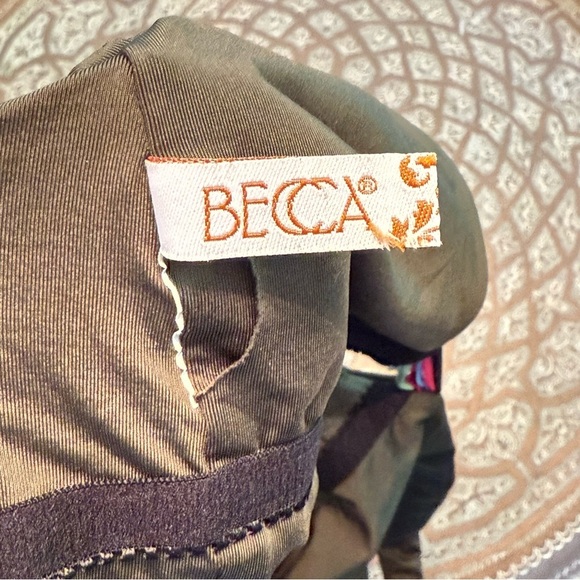 BECCA Quest One-Piece Swimsuit, Olive Green, XS - Picture 6 of 8